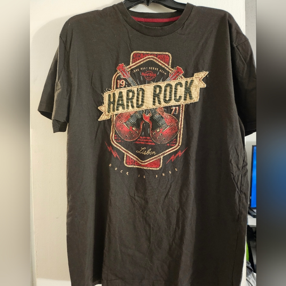 Hard Rock Cafe Men's Black T-Shirt‎